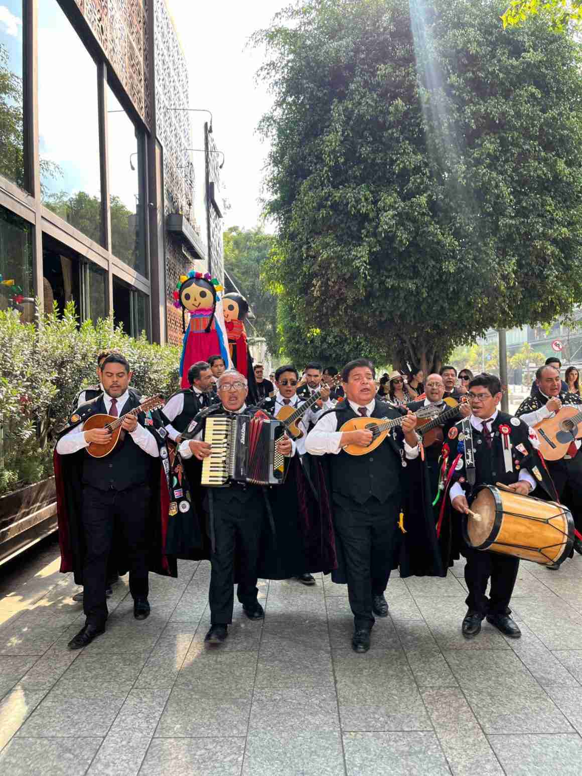 Con callejoneada en CDMX promueven turismo de romance de Querétaro 13 Querétaro